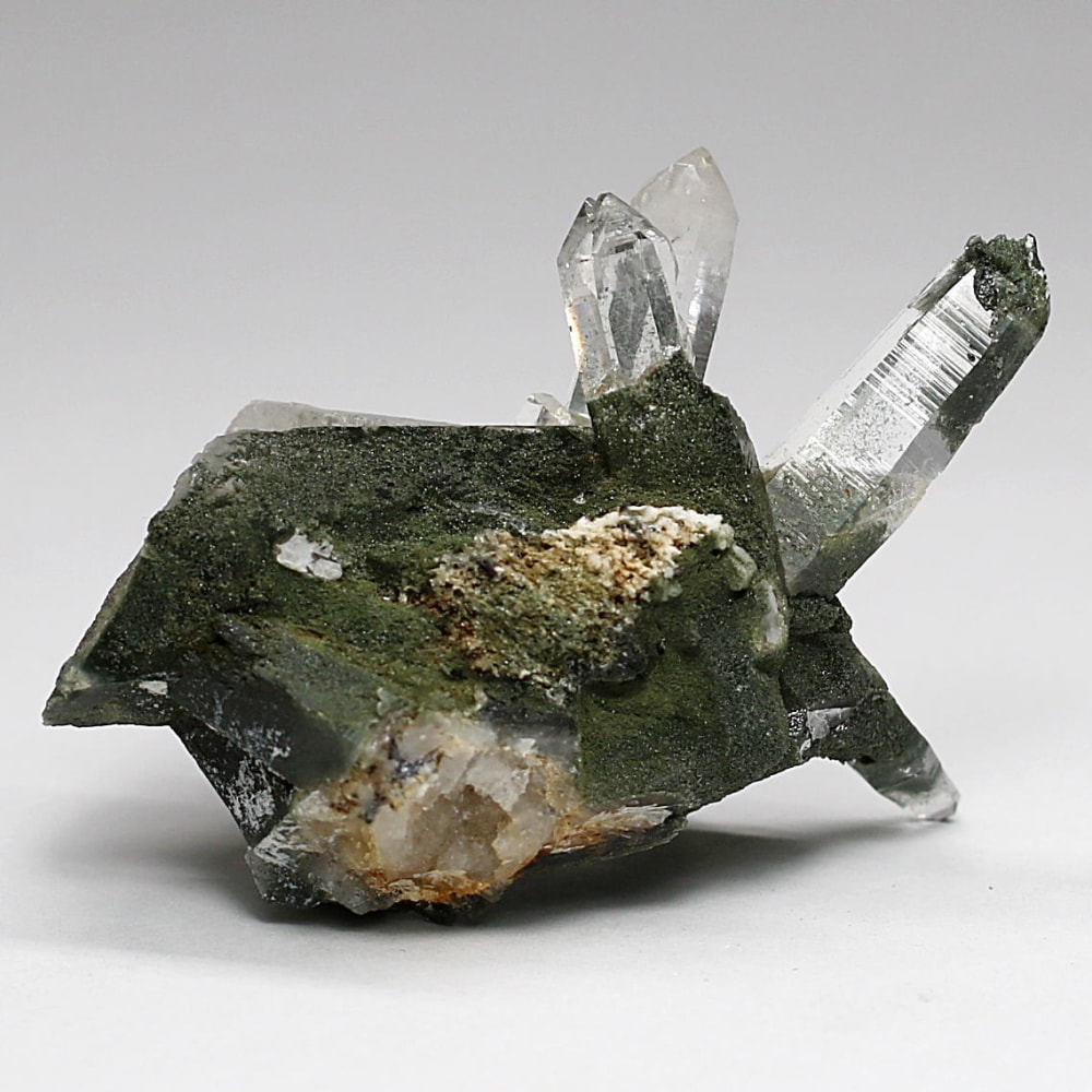 ガネッシュヒマール産ヒマラヤ水晶クラスター/角閃石内包(ミニサイズ原石27.6g)-slide-2