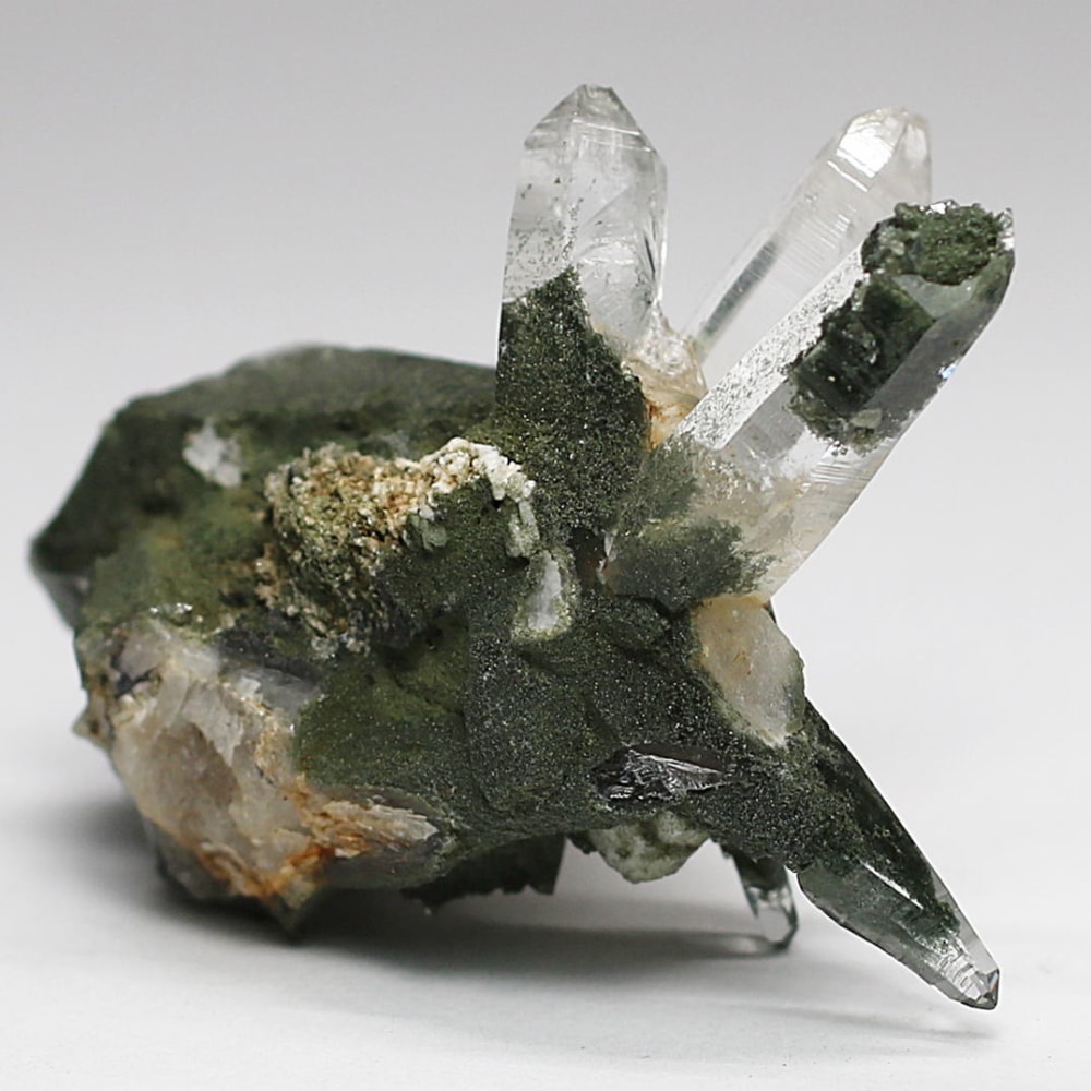 ガネッシュヒマール産ヒマラヤ水晶クラスター/角閃石内包(ミニサイズ原石27.6g)-slide-3