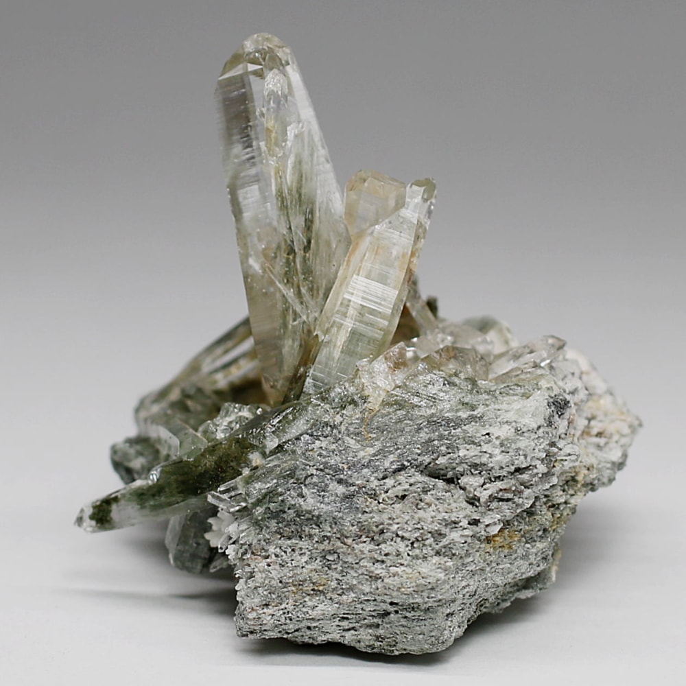 ガネッシュヒマール産ヒマラヤ水晶クラスター/角閃石内包(ミニサイズ原石43.1g)-slide-1