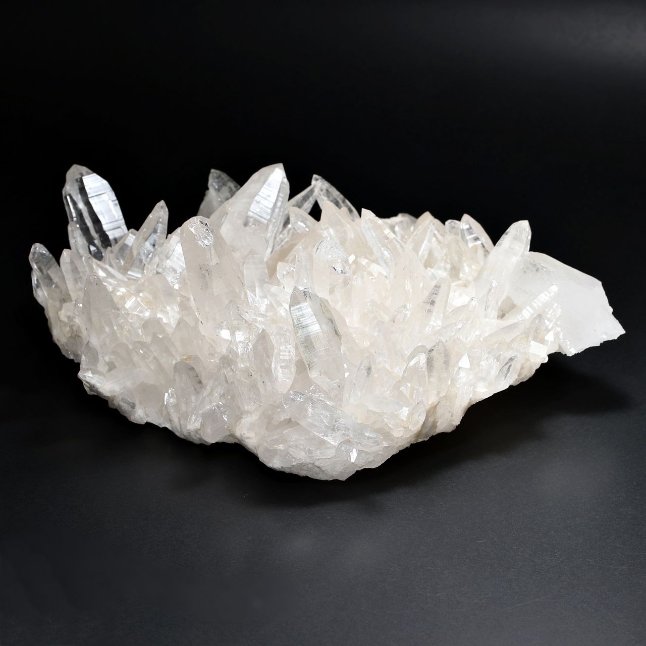 ガネッシュヒマール産ヒマラヤ水晶クラスター(大型原石2.84kg)-slide-0