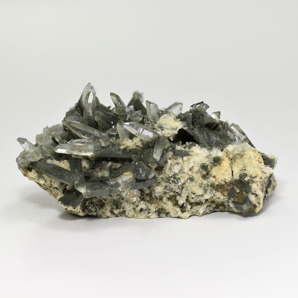 [高品質] ガネッシュヒマール産ヒマラヤ水晶クラスター/原石