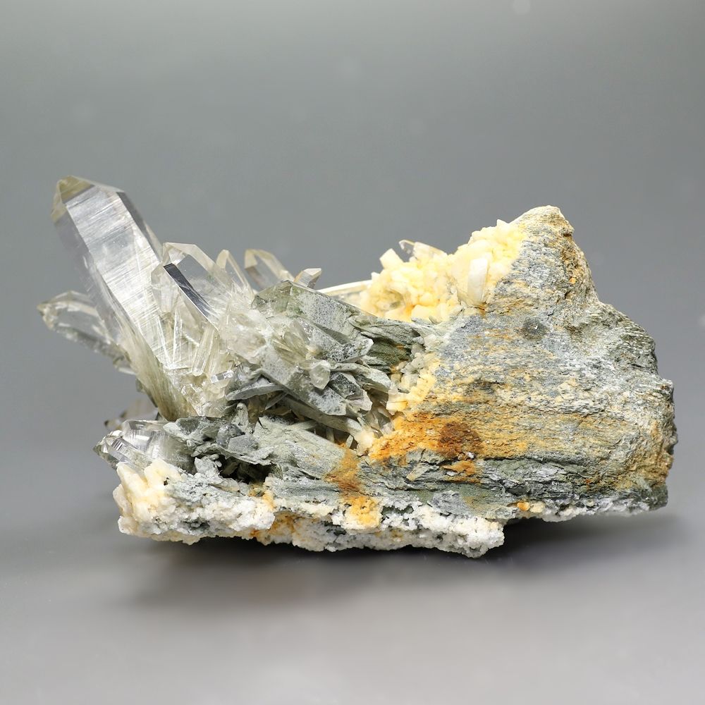 [ガネッシュヒマール/ラパ産]ヒマラヤ水晶クラスター/原石（全長107mm）