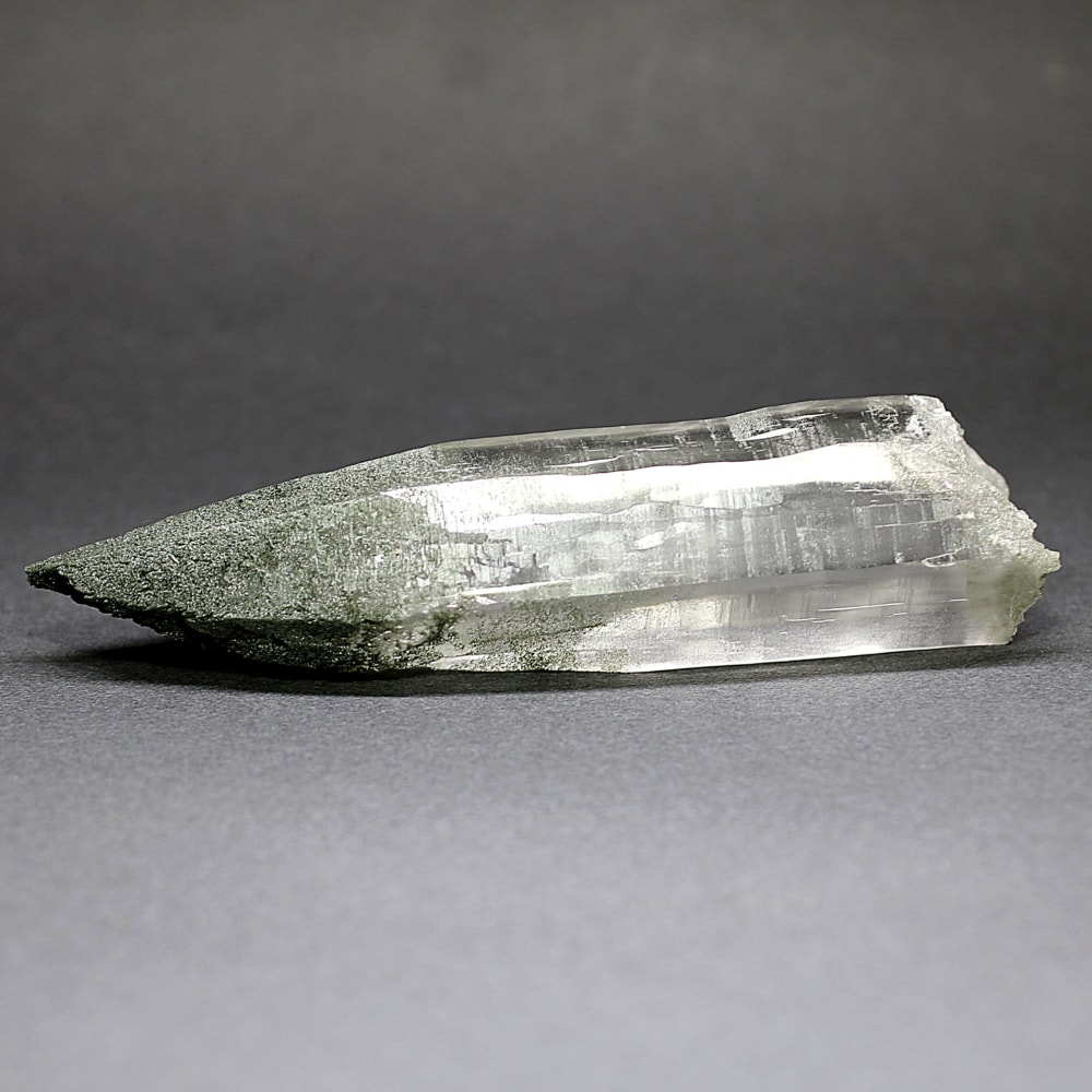 [ガネッシュヒマール/ラパ産]ヒマラヤ水晶原石ナチュラルポイント（全長130mm）