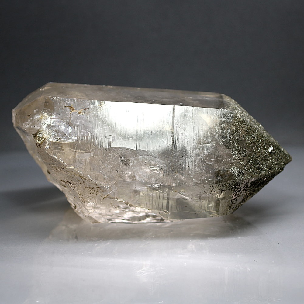 [ガネッシュヒマール/ラパ産]ヒマラヤ水晶原石ナチュラルポイント/水入り（全長168mm）