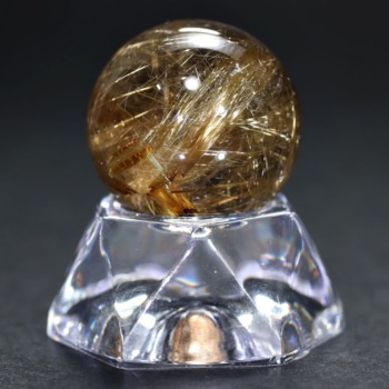 [高品質]ブラジル産タイチンルチルクォーツ丸玉/ミニスフィア（球体直径24.4mm）(GTHR-SPH0244IS)