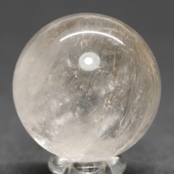 [特別価格]インド/マニハール産ヒマラヤ水晶丸玉/ルチルクォーツスフィア（球体直径26.6mm）(HLRU-SP0262IS)