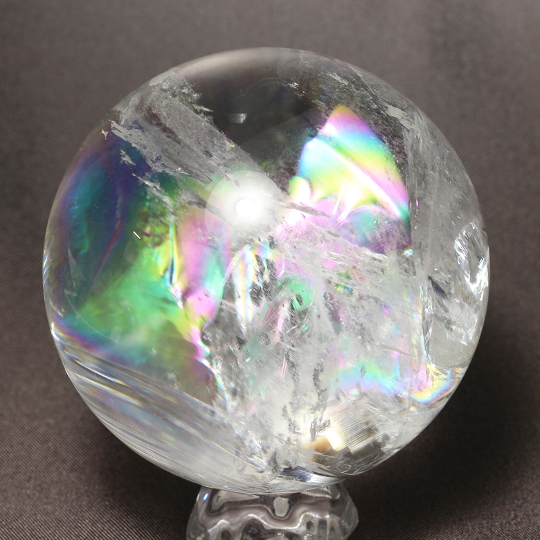 [高品質]レインボー水晶丸玉/アイリスクォーツスフィア（83.1mm）