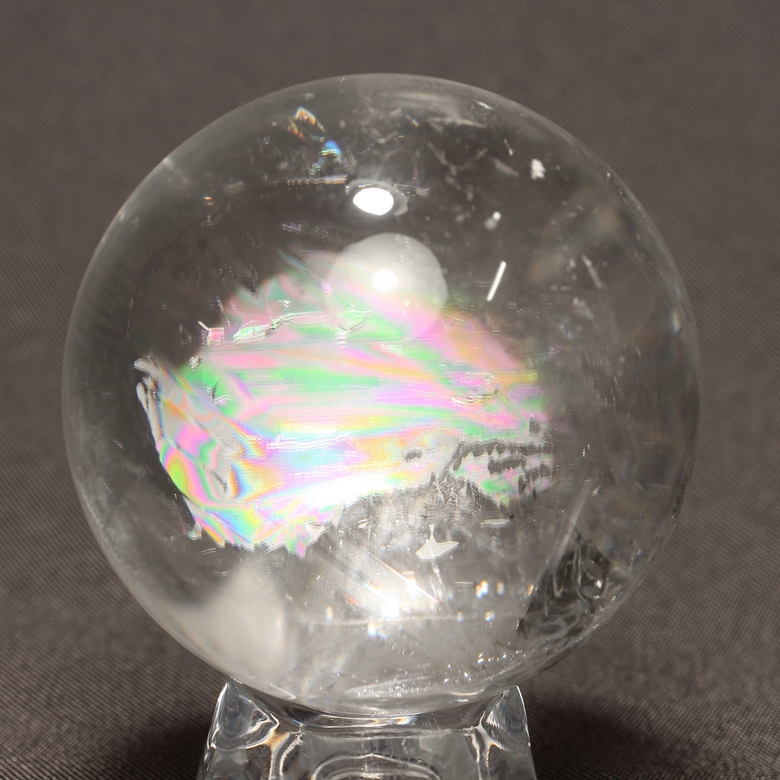 レインボー水晶丸玉/アイリスクォーツスフィア（52mm・特別価格）
