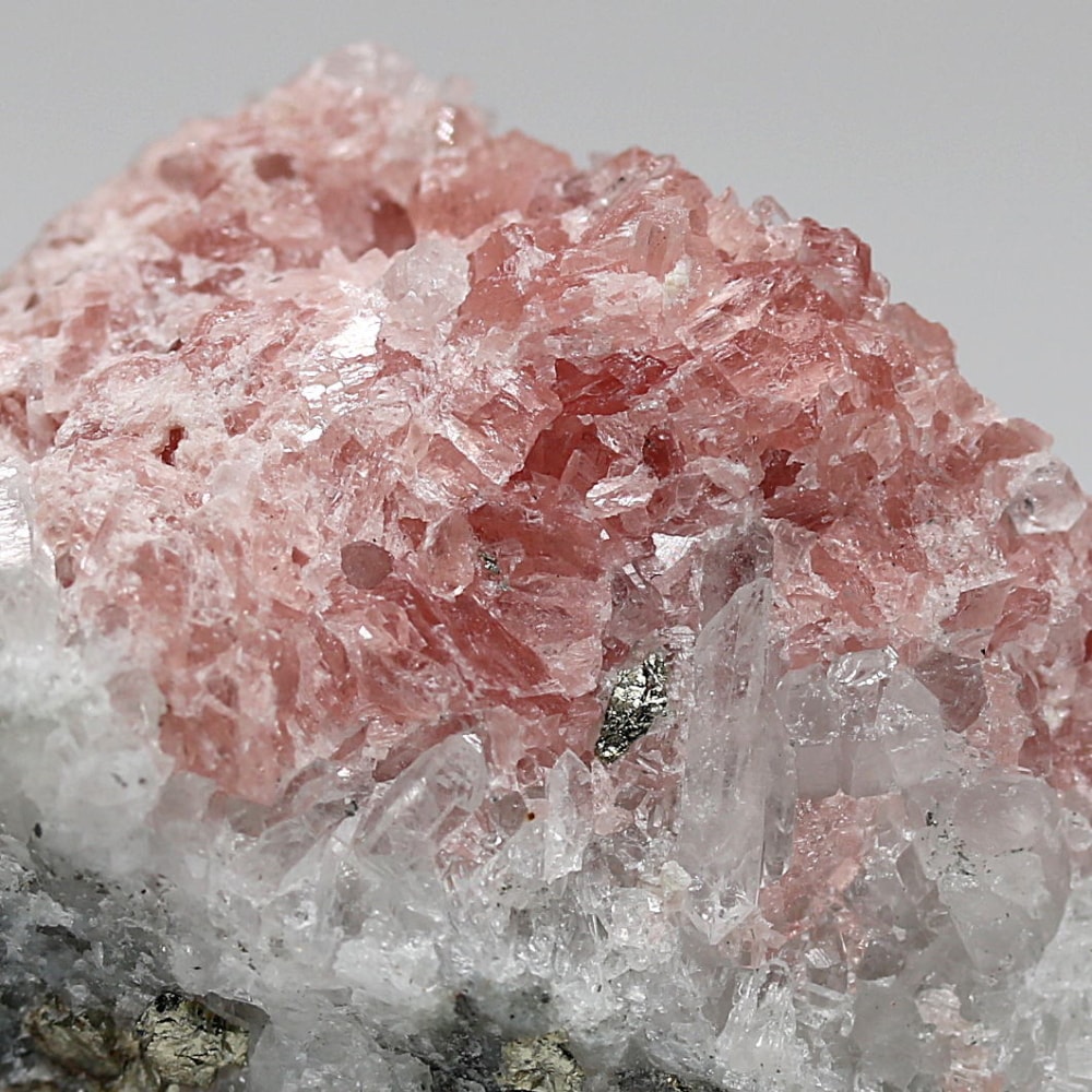 インカローズ結晶原石(ロードクロサイト)/クォーツ&パイライト共生(総重量77.6g)-slide-6