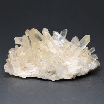 カンチェンジュンガ産ヒマラヤ水晶クラスター（原石192g）(KNCE-CL1921)