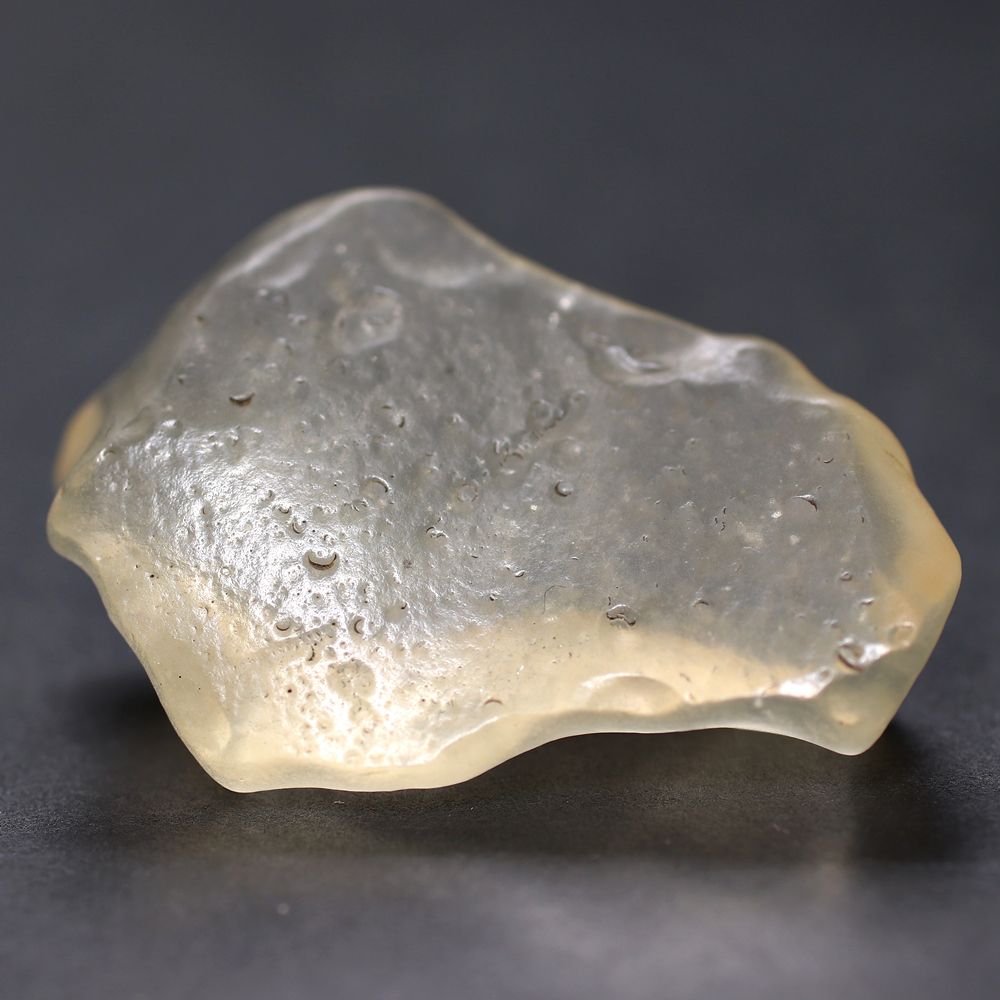[高品質]天然リビアングラス原石（7.1g・特別価格！）