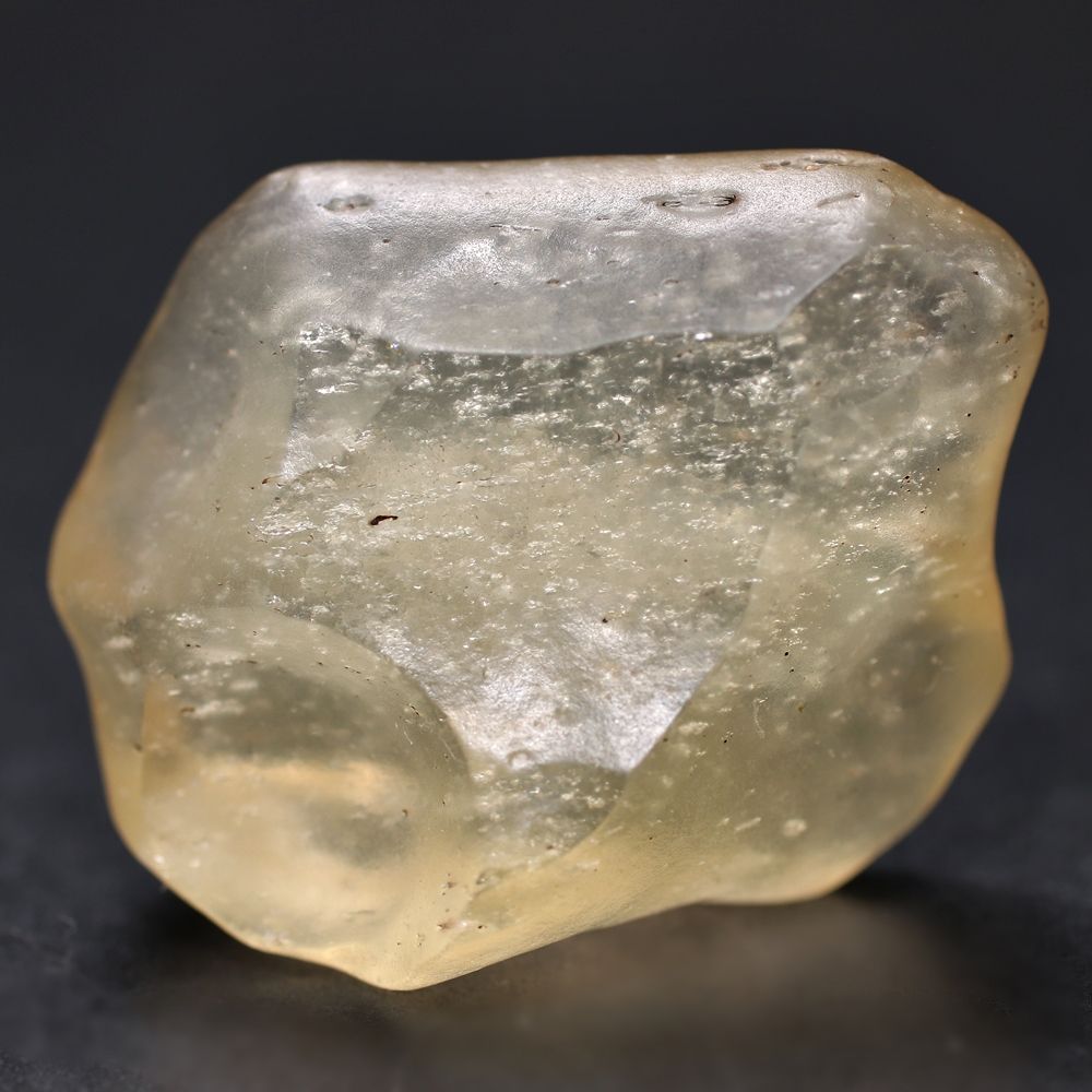[高品質]天然リビアングラス原石（11.9g・特別価格！）