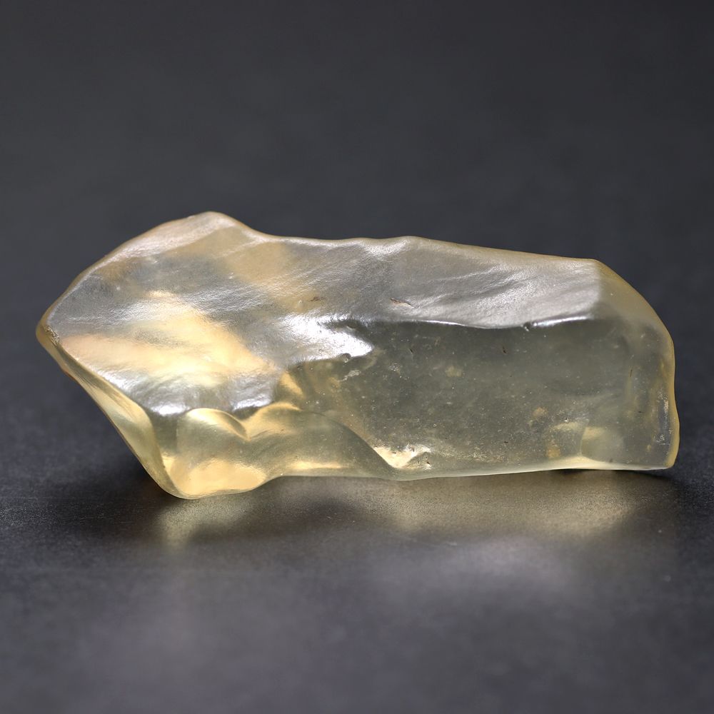 [高品質]天然リビアングラス原石（18.4g・特別価格！）