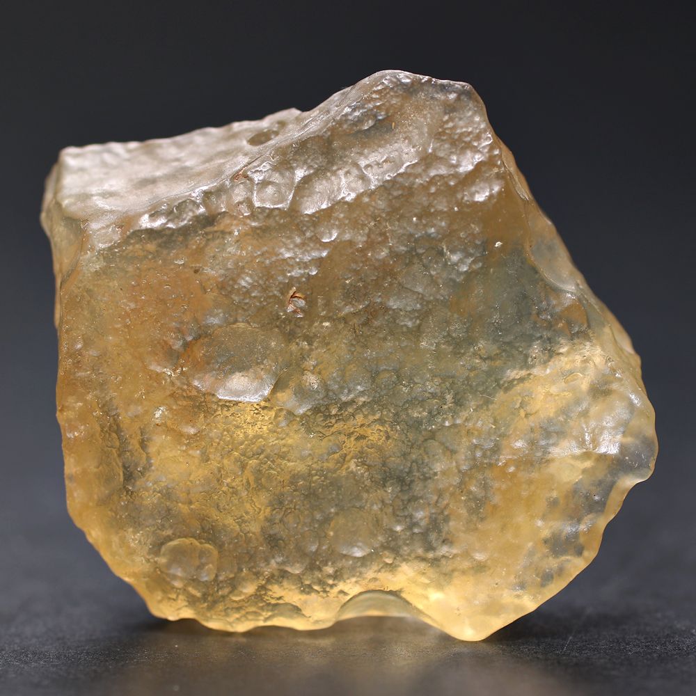 [高品質]天然リビアングラス原石（21.3g・特別価格！）