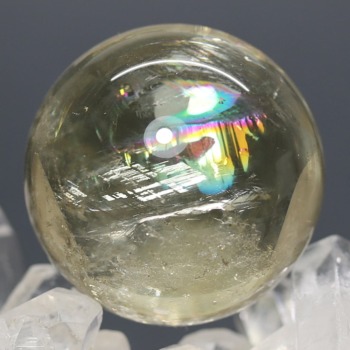 [高品質]ブラジル産レインボーレモンクォーツ丸玉/アイリスクォーツスフィア（直径36.0mm）(LEMR-SP0652IS)