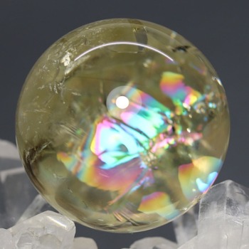 [高品質]ブラジル産レインボーレモンクォーツ丸玉/アイリスクォーツスフィア（直径40.0mm）(LEMR-SP0889IS)