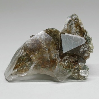 [高品質++]インド/マニハール産ヒマラヤ水晶クラスター／ルチル針状結晶内包（原石31.6g）(MALQ-CL0316IS)