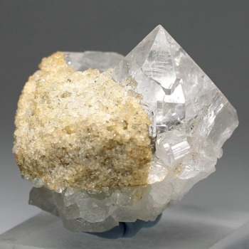 [高品質+]インド/マニハール産ヒマラヤ水晶クラスター／高透明度／僅かにルチル結晶内包（原石112g）(MALQ-CL1120IS)