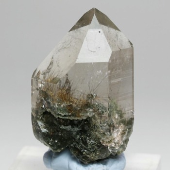 [高品質++]インド/マニハール産ヒマラヤ水晶ナチュラルポイント／ルチル針状結晶内包（原石56.0g）(MALQ-NP0560IS)