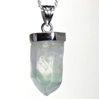 [特別価格/高品質]マダガスカル産グリーンファントムクォーツ原石ペンダントトップ（シルバー925）(MGGP-PT0203IS)