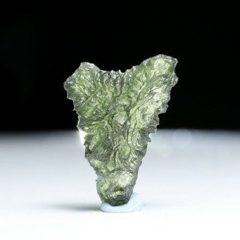 [チェコ共和国産]天然モルダバイト原石（2.5g）(MLDB-RF006IS)