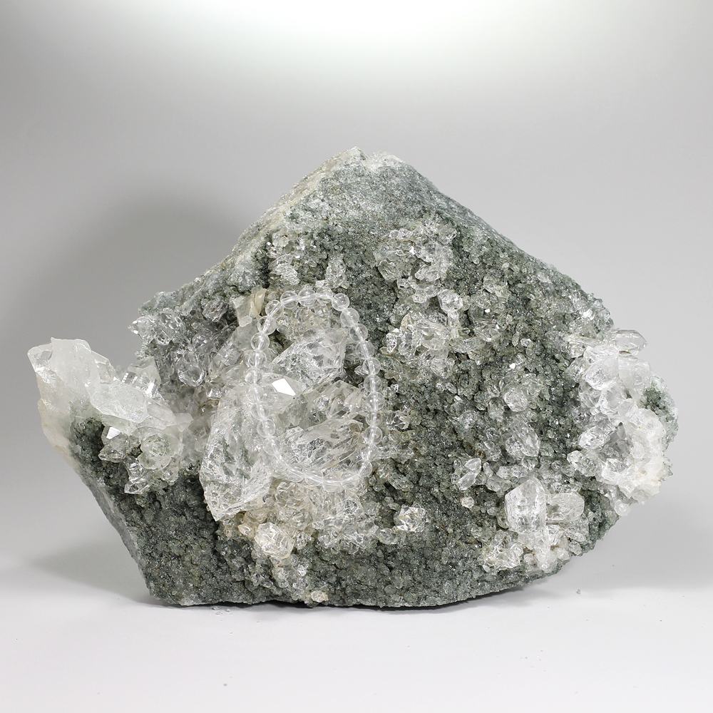 インド/マニハール産ヒマラヤ水晶クラスター/原石（大きめ2.16kg・母岩