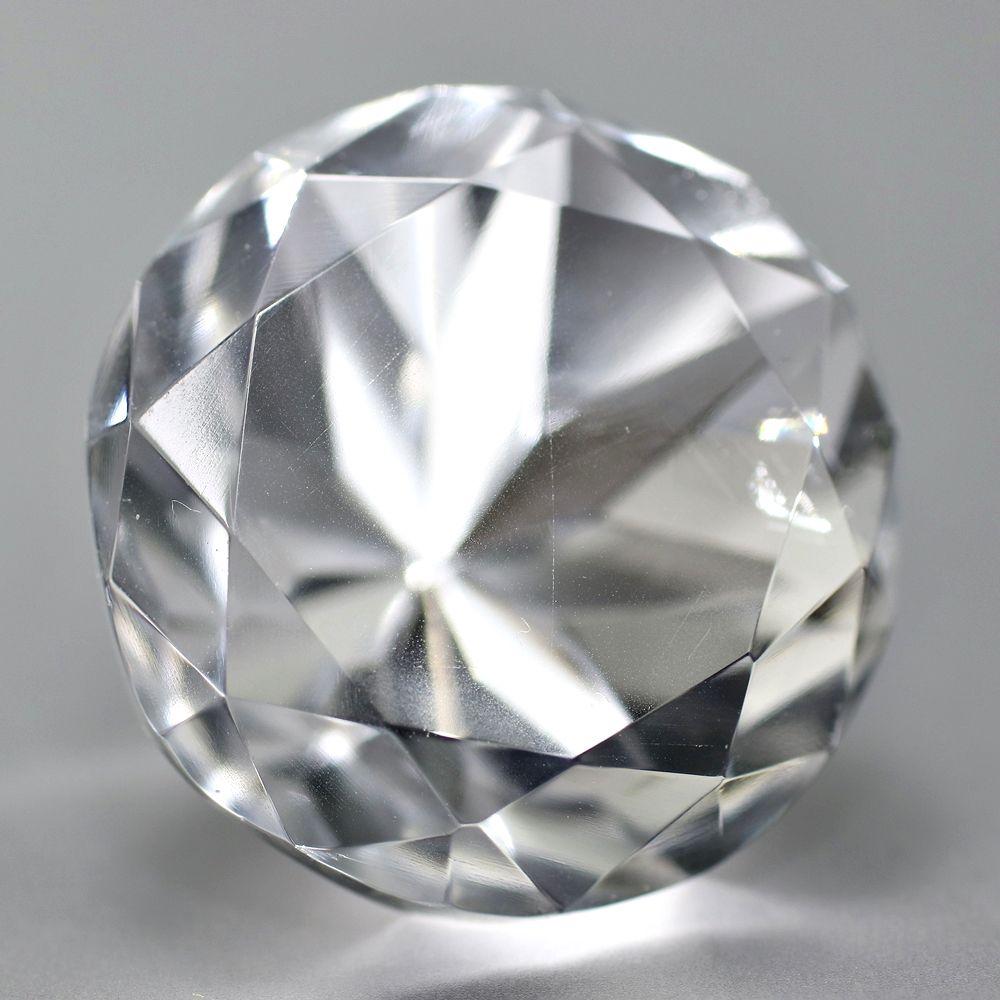[インド/マニハール産]ヒマラヤ水晶ダイヤモンドカット（直径約21.9mm）