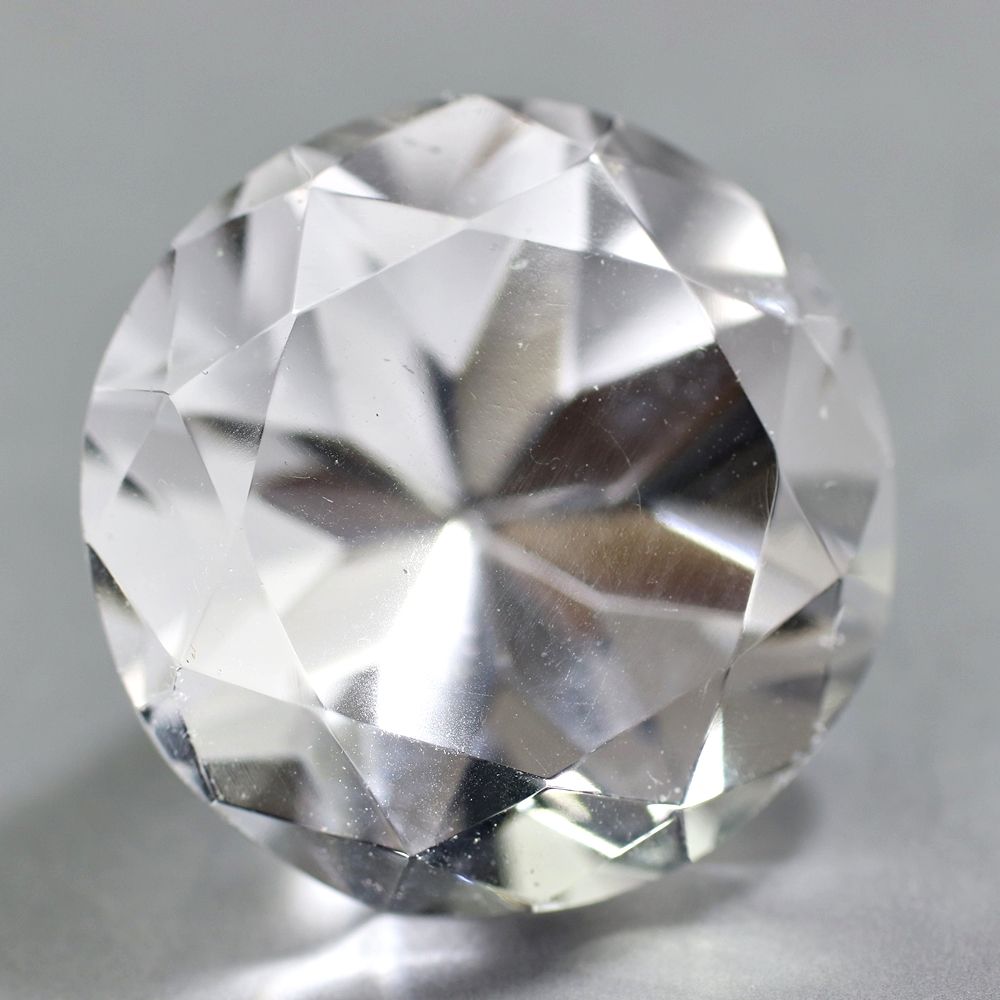 [インド/マニハール産]ヒマラヤ水晶ダイヤモンドカット（直径約22.4mm）