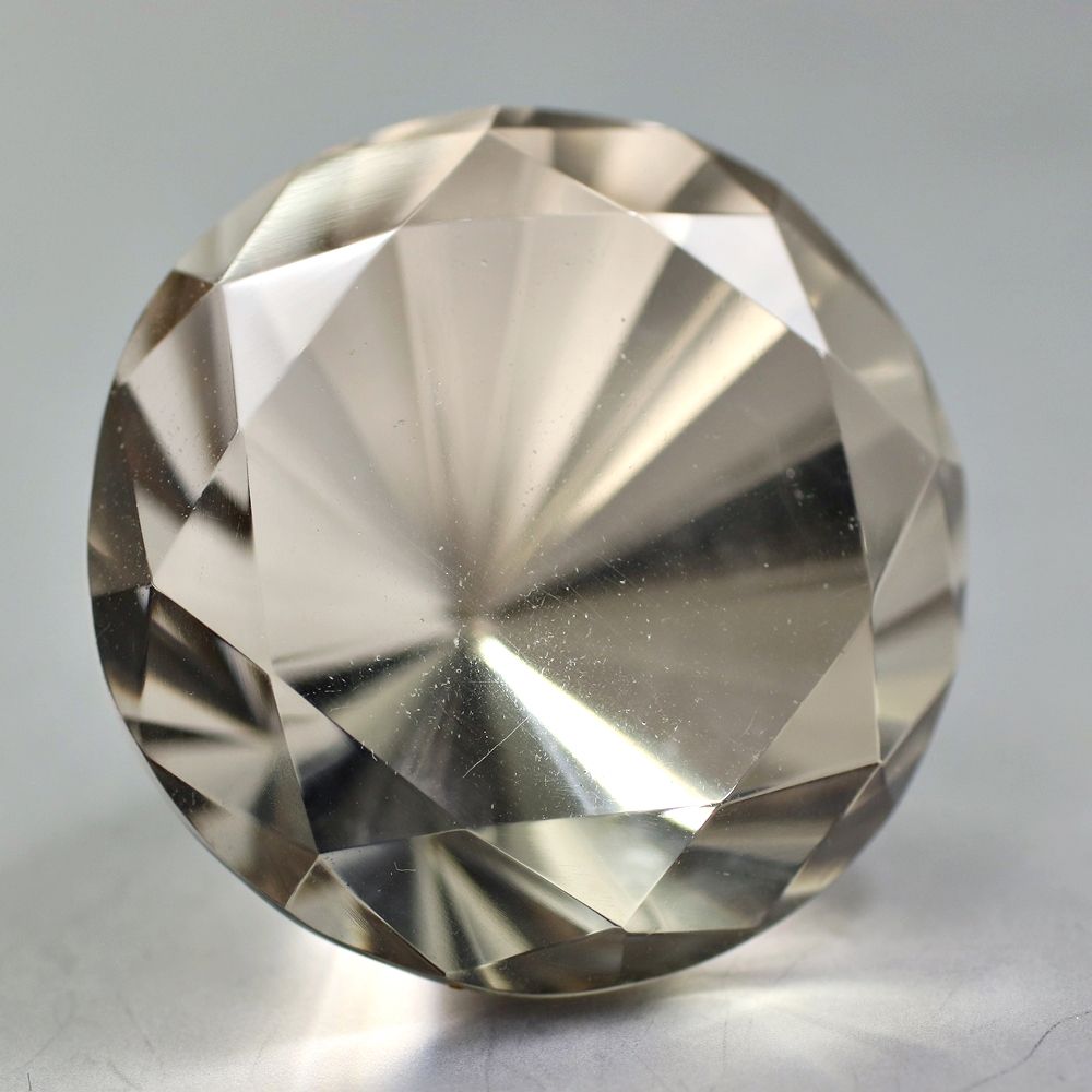 [インド/マニハール産]ヒマラヤ水晶ダイヤモンドカット（直径約32.2mm・スモーキークォーツ）