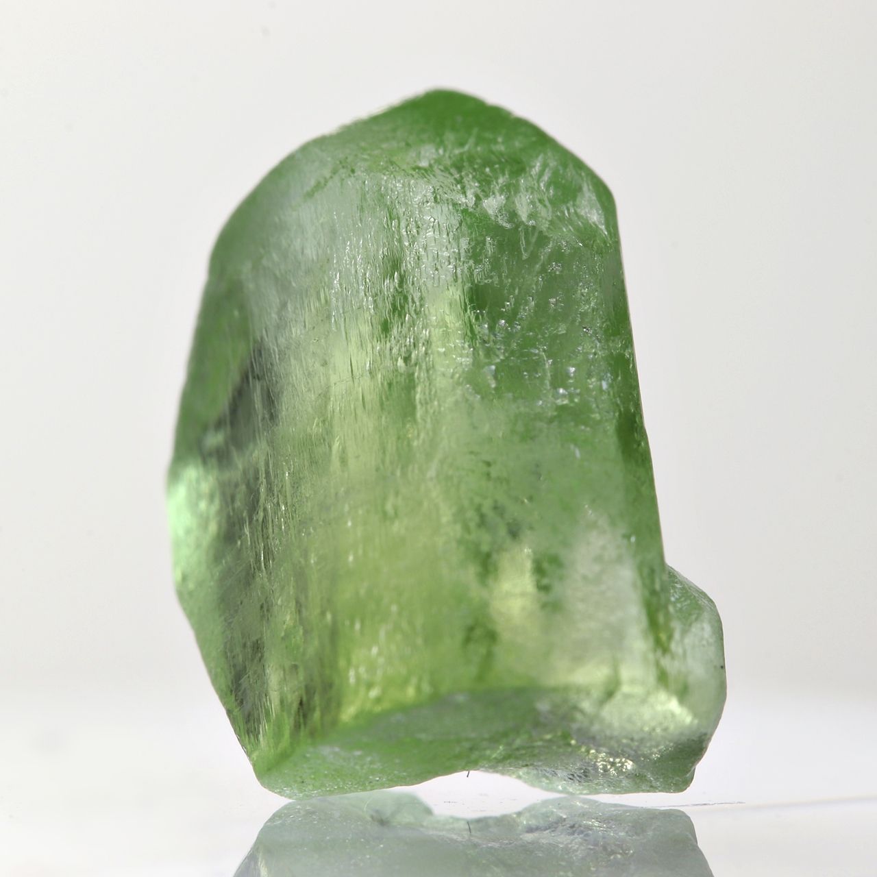 パキスタン産ペリドット結晶原石(1.37g)-slide-1