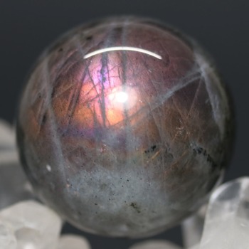 ピンクパープルラブラドライト丸玉/スフィア（直径約35.1mm）(PPLB-SP0611IS)