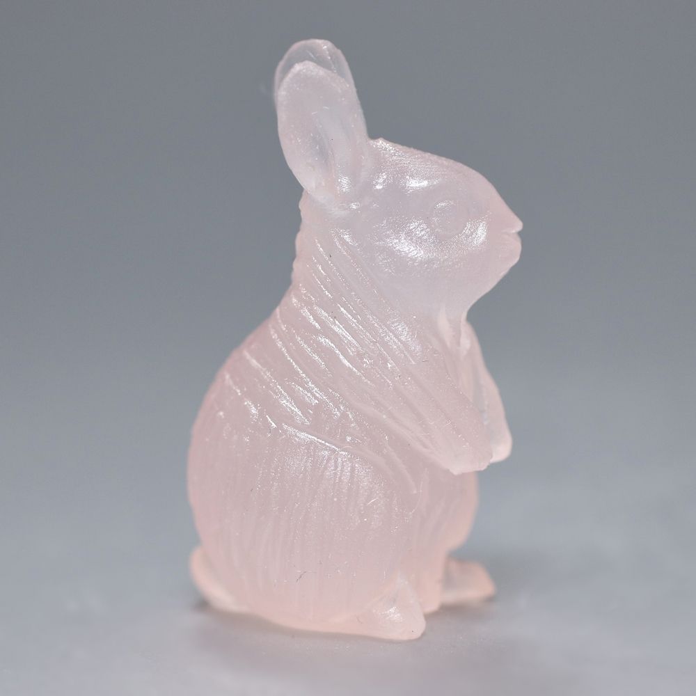 全国どこでも送料無料！ ブラジル産]ローズクォーツ彫刻うさぎ（高さ約3.2cm/置物 置物