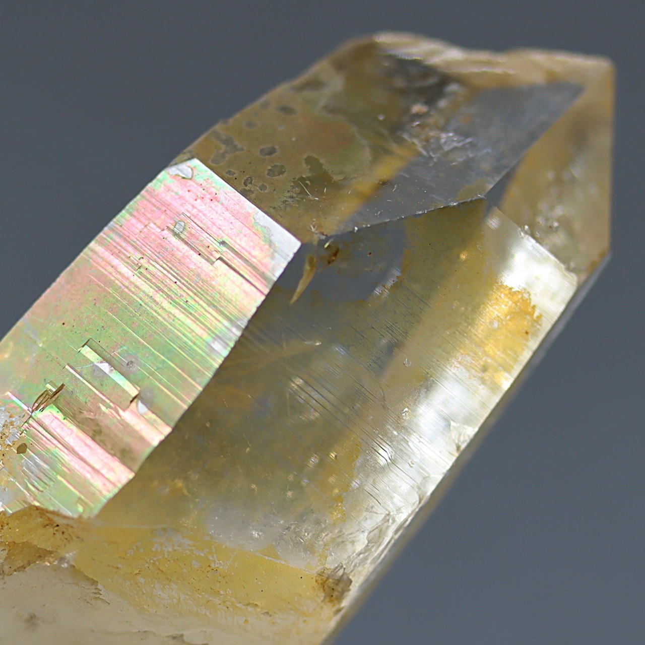 パキスタン/スカルドゥ産水晶ゴールデンヒーラーナチュラルポイント(原石41.9g)-slide-8