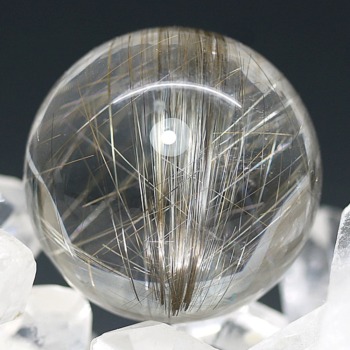 [トップクォリティ]ブラジル産シルバールチルクォーツ丸玉/スフィア（球体直径23.4mm）(SLUT-SP0179IS)