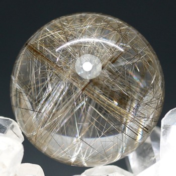 [トップクォリティ]ブラジル産シルバールチルクォーツ丸玉/スフィア（球体直径26.5mm）(SLUT-SP0258IS)