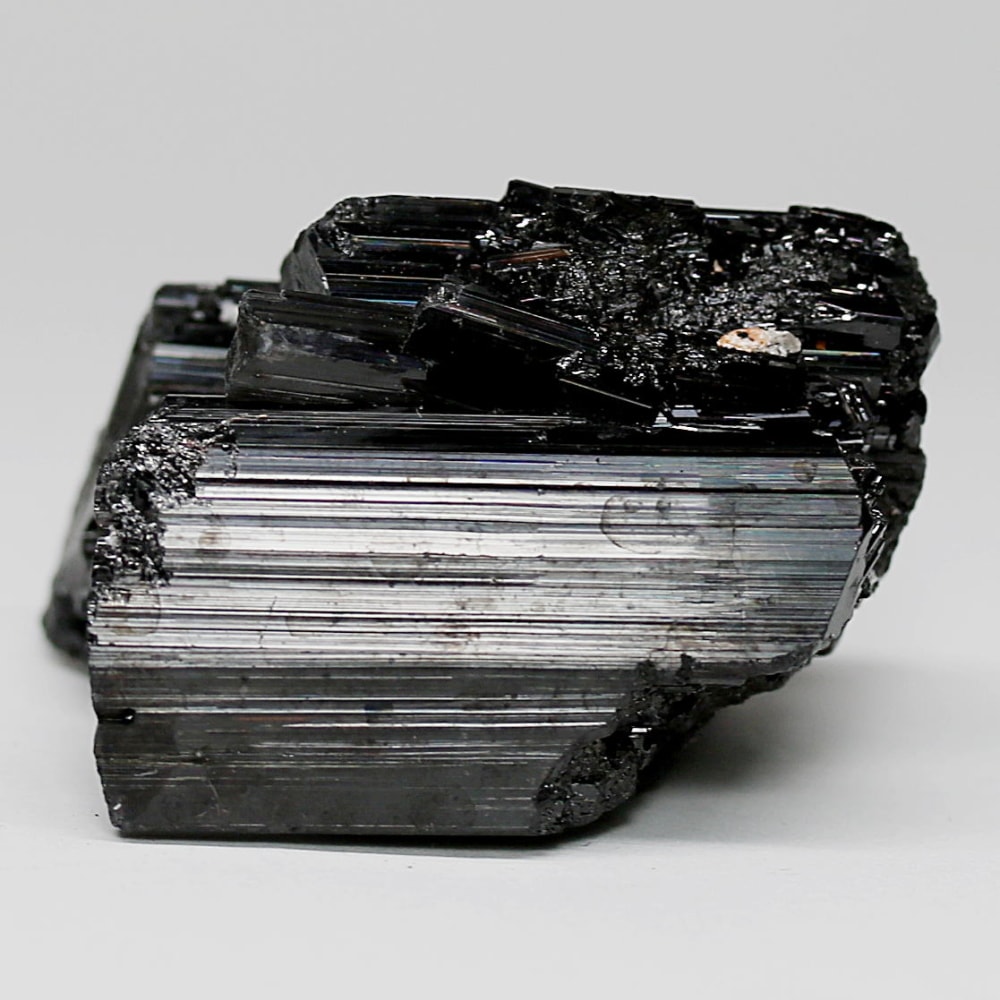 内モンゴル産ブラックトルマリン結晶石(ショールトルマリン原石72.0g)-slide-1