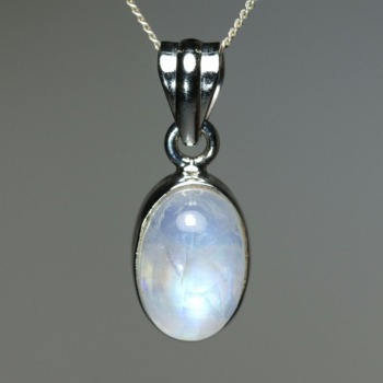 [高品質]ホワイトラブラドライトペンダントトップ/レインボームーンストーン（シルバー925・オーバル・シルバーカラー）(WTLA-PT006IS)
