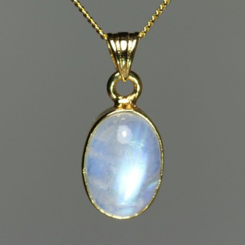 [高品質]ホワイトラブラドライトペンダントトップ/レインボームーンストーン（シルバー925・オーバル・イエローゴールドカラー）(WTLA-PT011IS)