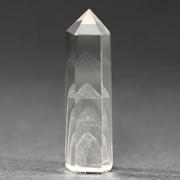 [トップクォリティ]ブラジル産ホワイトファントムクォーツポリッシュポイント（高さ36.3mm）(WTPH-PP0580IS)