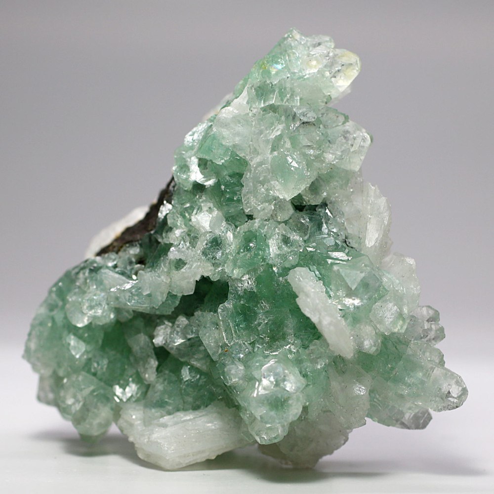 インド産]グリーンアポフィライト結晶石（クラスター）(APOPHY-GR102IS) | 天然石・パワーストーン Infonix（インフォニック）