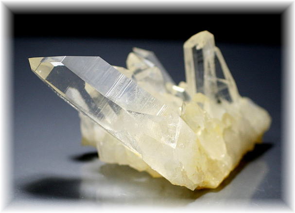 透明度抜群、アーカンソー州産水晶とコロンビア産水晶 - 天然石専門店 