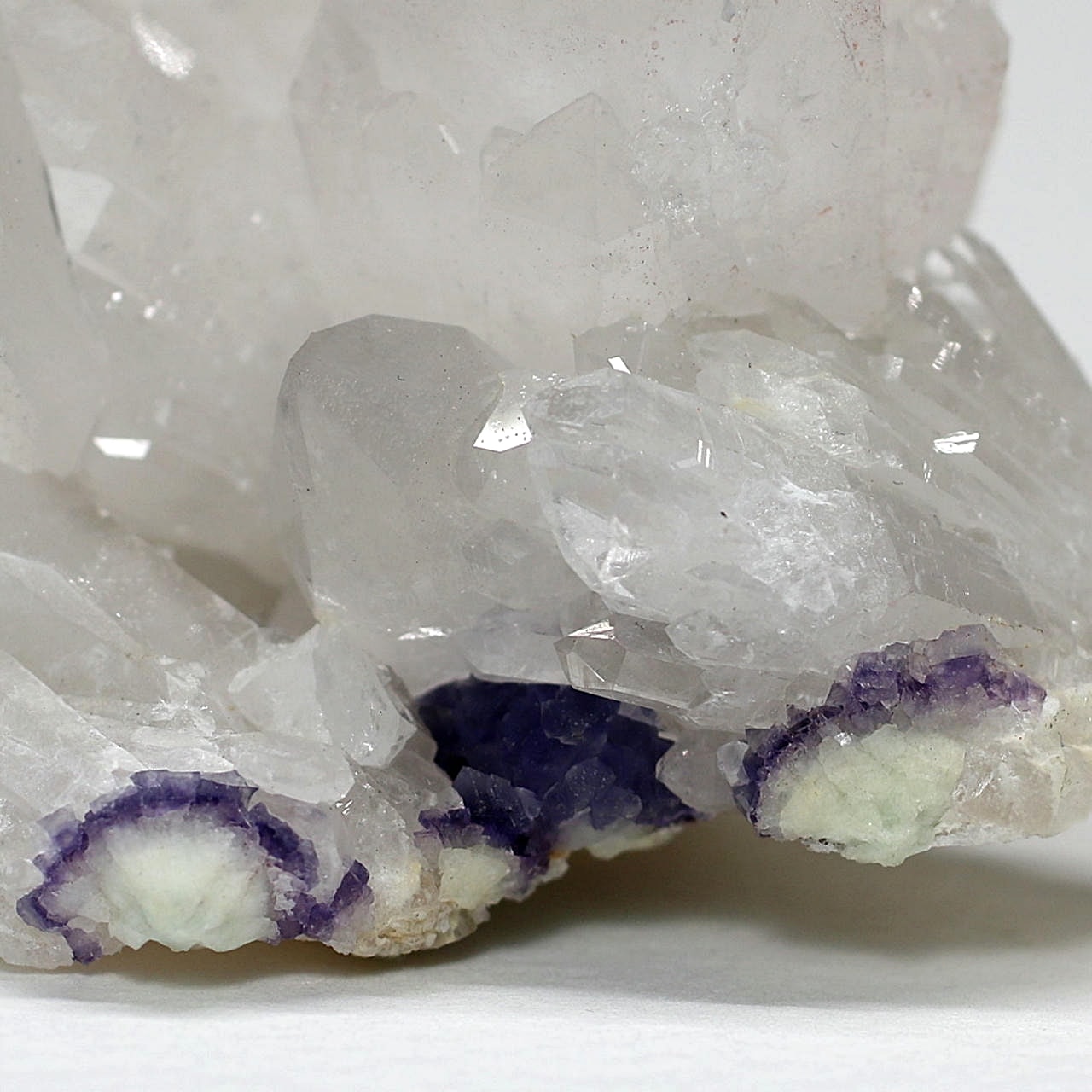 インド産フローライト共生水晶クラスター(原石135g)-slide-7