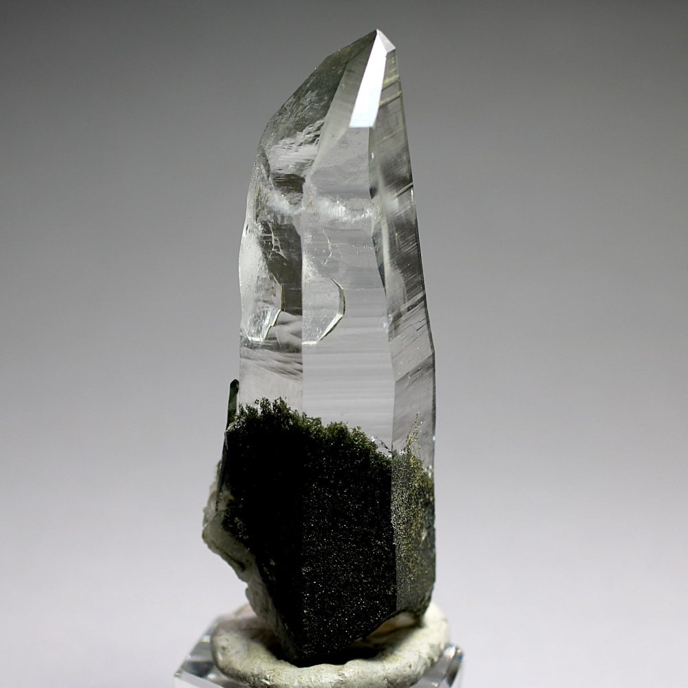 [高品質・ガネッシュヒマール産]ヒマラヤ水晶原石ナチュラルポイント/クローライトインクルージョン