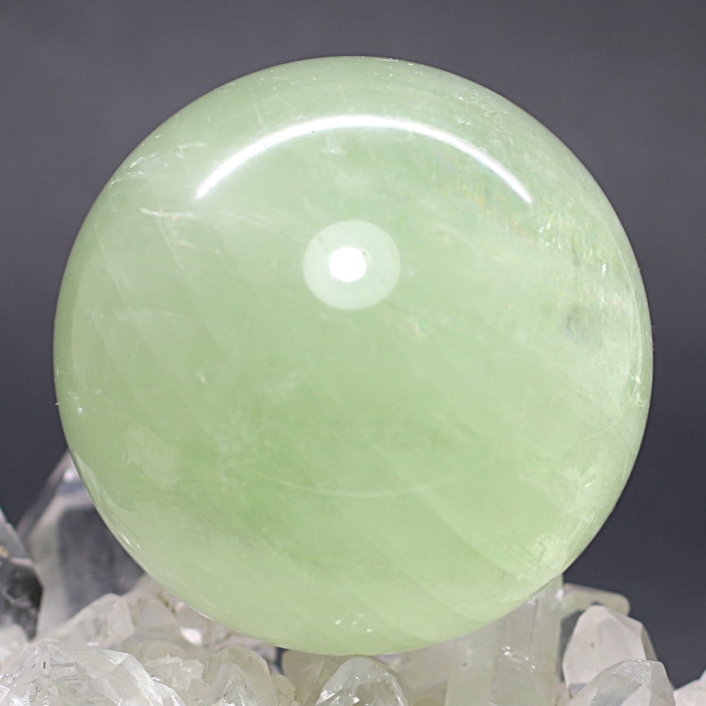 [高品質]グリーンカルサイト丸玉/スフィア（直径約61.1mm）