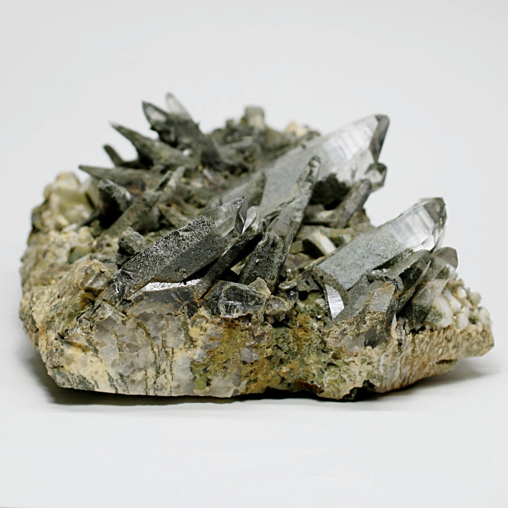 [高品質]ガネッシュヒマール産ヒマラヤ水晶クラスター/原石（大きめ1.8kg）