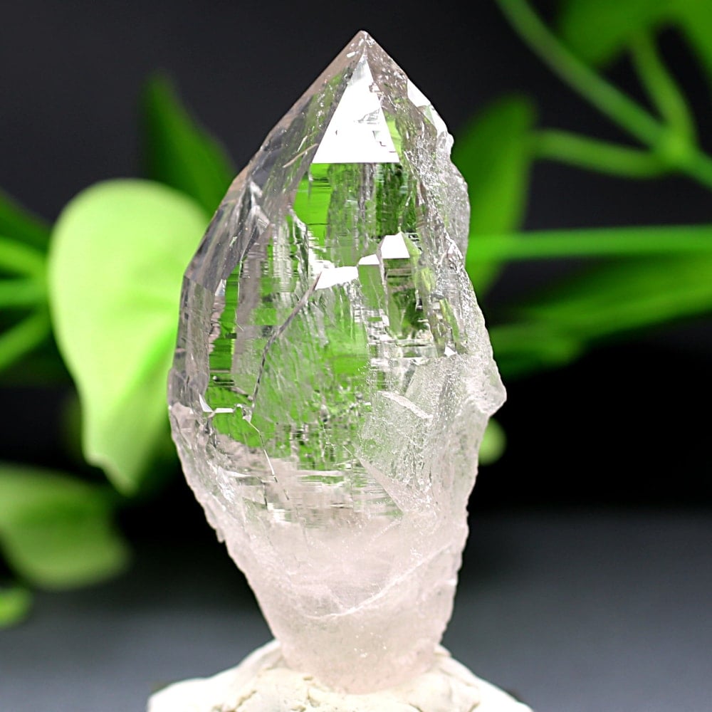 ヒマラヤ水晶クラスター ガネッシュヒマール ポイント透明度良好 貴重