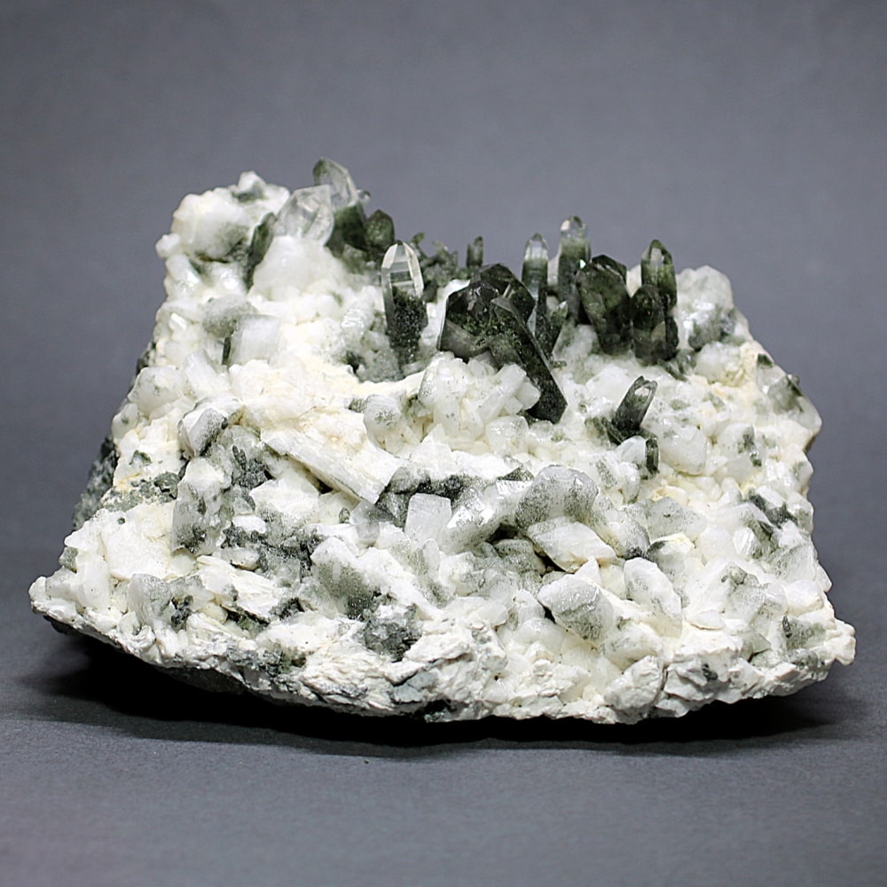 [ガネッシュヒマール産]ヒマラヤ水晶クラスター/中型原石（約1.38kg・特別価格）