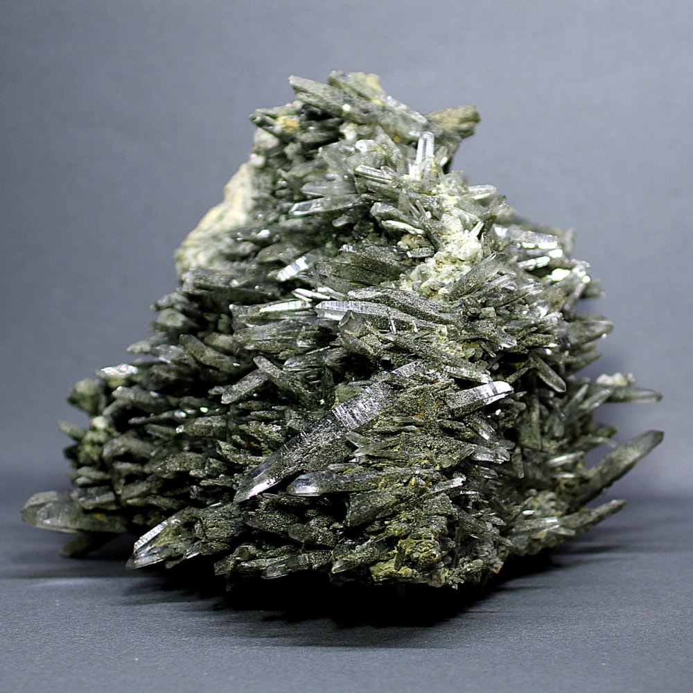 [ガネッシュヒマール産]ヒマラヤ水晶クラスター/中型原石（約1.89kg・特別価格）