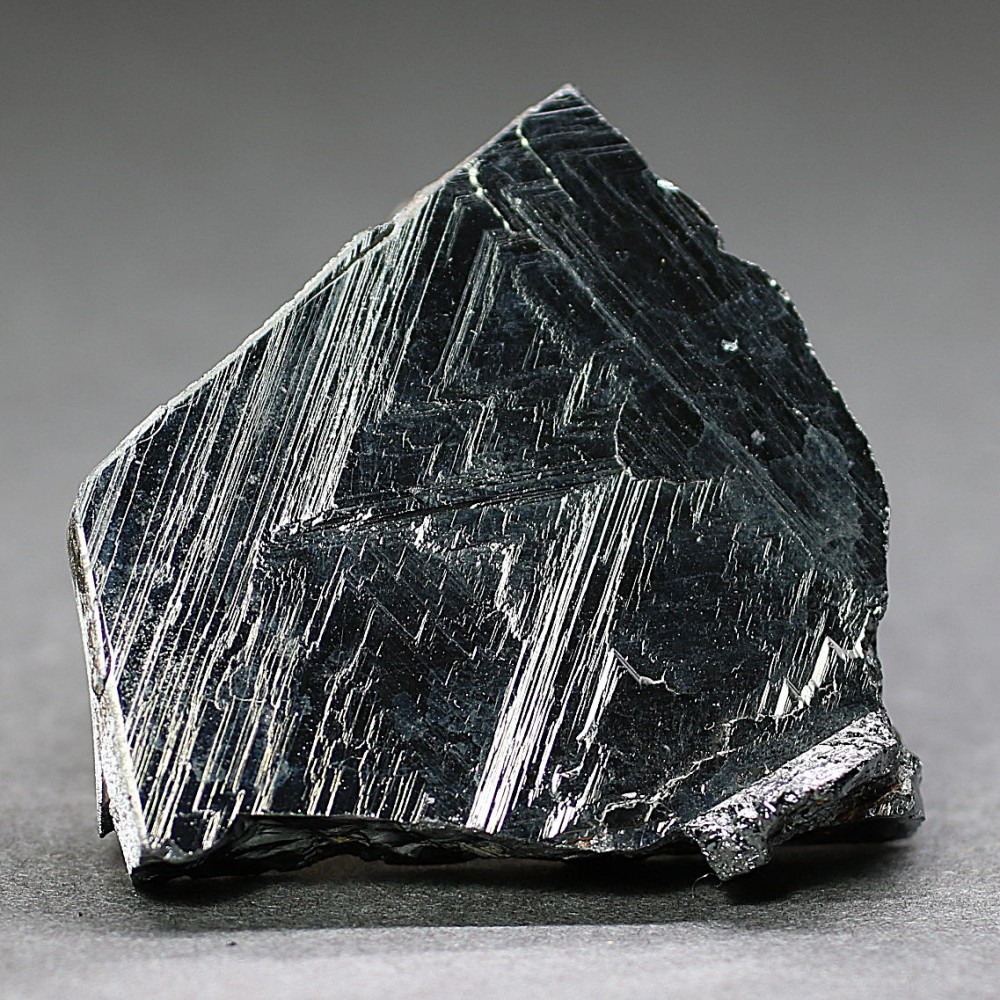 [ブラジル産]イルメナイト/チタン鉄鉱（結晶原石・42.7g）