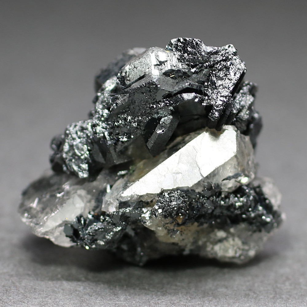 [ブラジル産]イルメナイト/チタン鉄鉱（結晶原石・40.8g）